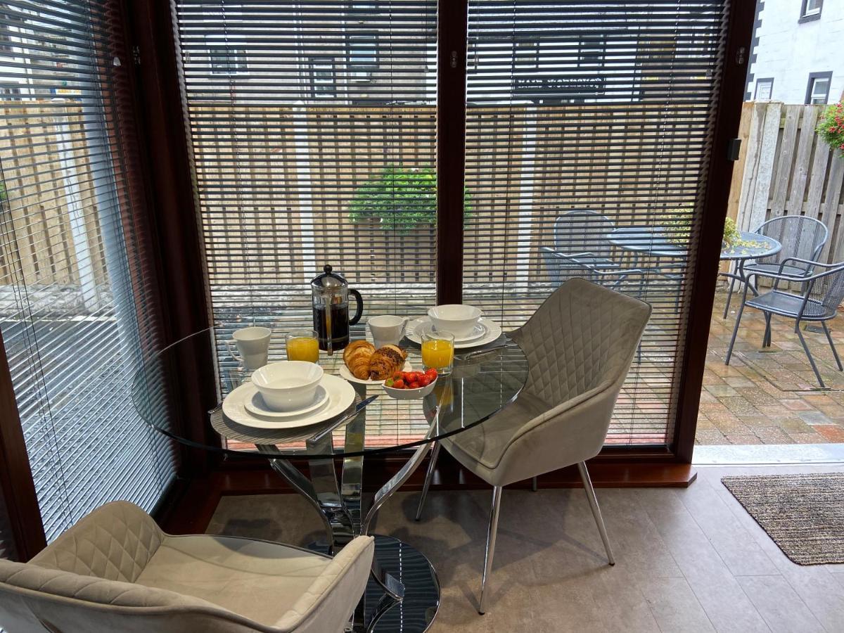 The Courtyard Apartment 브램프톤 외부 사진